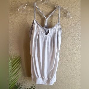 🍋Lululemon White Tank Top With Built-In Sports Bra Size 4